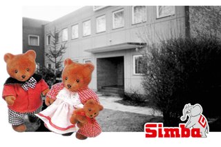 Simba Toys Headquarter 1982 with Teddys and Logo